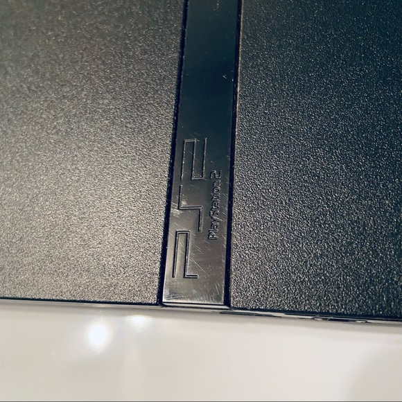 Sony PlayStation 2 (PS2) with 2 controllers + memory card - Picture 4 of 13